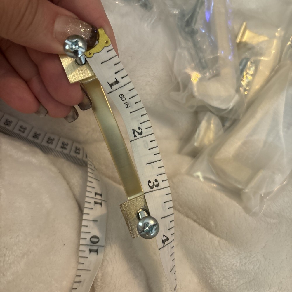 Amerdeco 10 Pack Brushed Gold Cabinet Pulls (read)