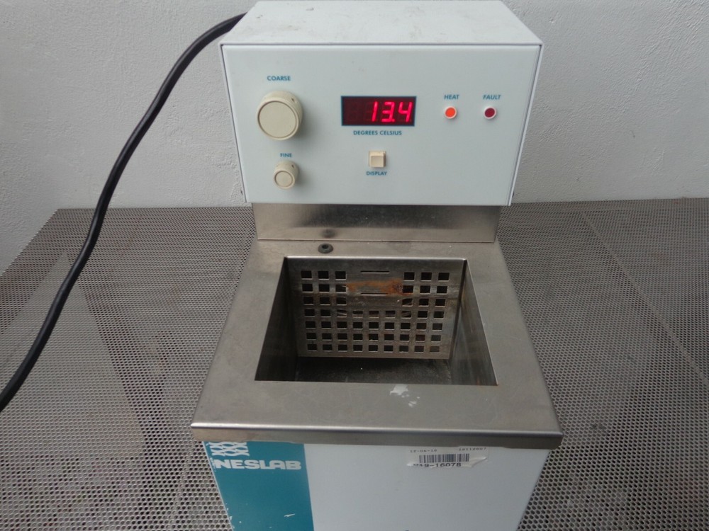 Neslab GP-100 Temperature Controller GP100