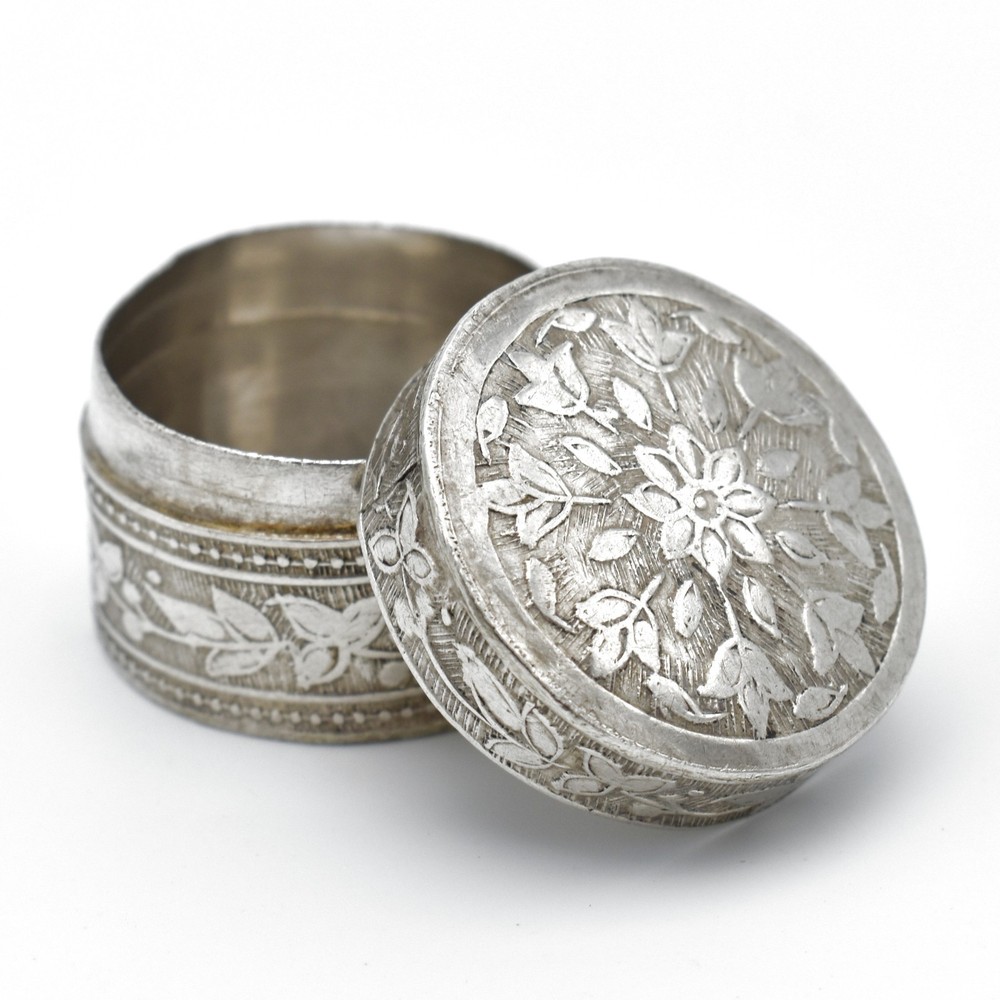 Antique Solid Silver Pill Box Snuff Box Chased Foliate Box Continental