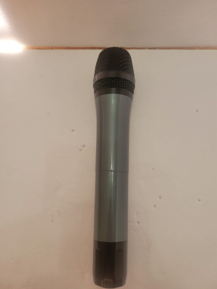 VeGue Wireless Microphone Battery Tested Only