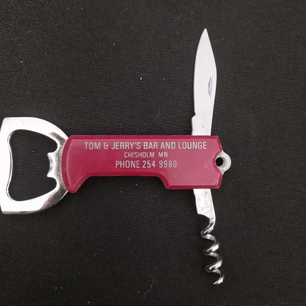 Tom & Jerry's Bar and Lounge Chisholm MN multi tool