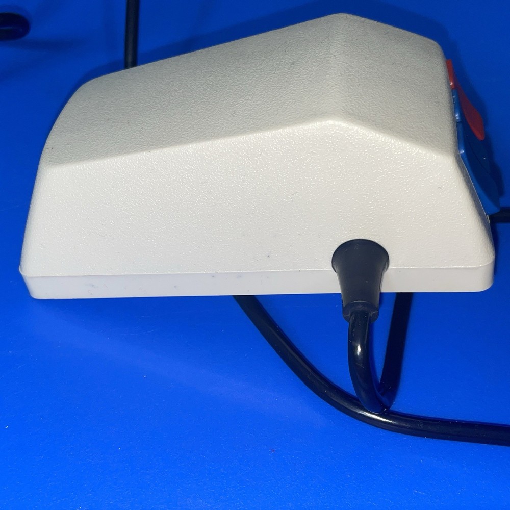 Vintage Rare Three Button Mouse **UNTESTED**