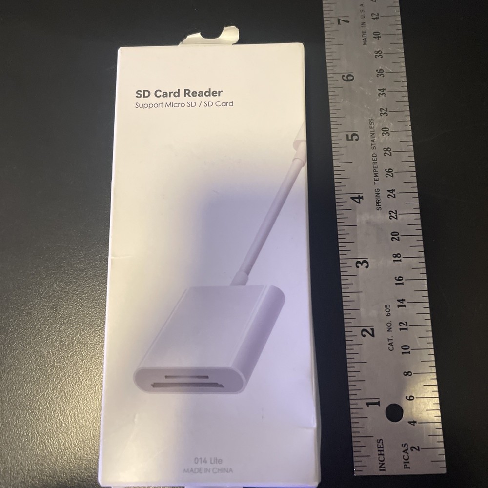SD Card Reader for iPhone iPad, &USB-C Dual Connector,Support SD/MicroSDCards B1