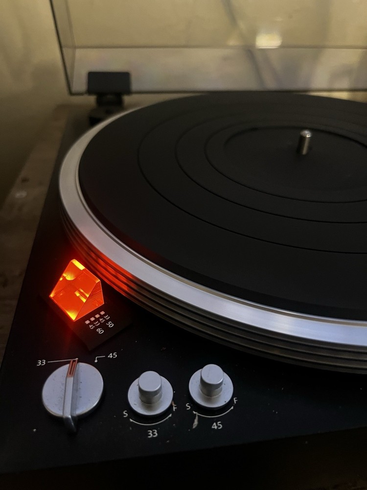 MGA Mitsubishi Direct Drive Fully Automatic DP-620 Turntable - Fully Functional