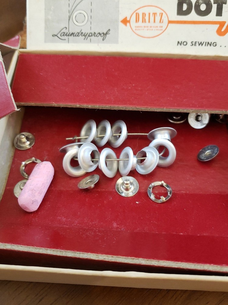 Vintage Dritz Dot Snapper Kit, Art. #650, Original Box, Tools Snaps Instructions