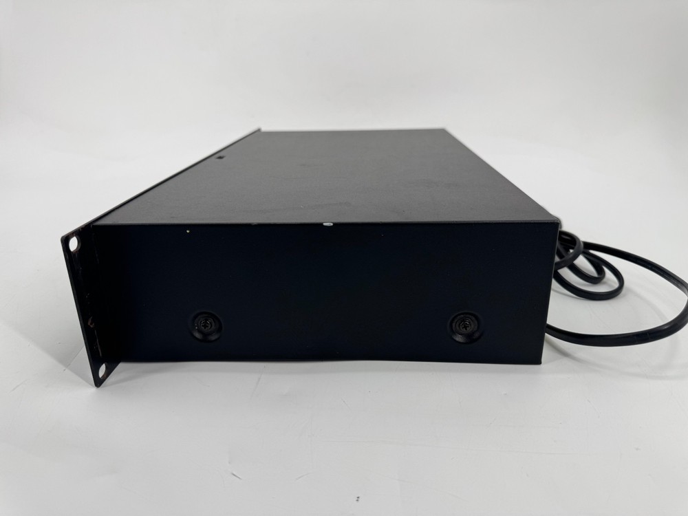 NUMARK CDN-20S PROFESSIONAL DUAL CD PLAYER.