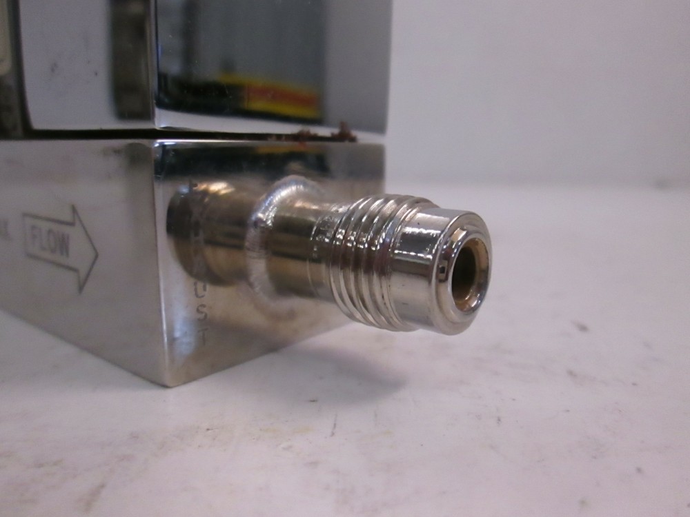 Unit UFC-1100 Mass Flow Controller, HCL, 1 SLPM, Used