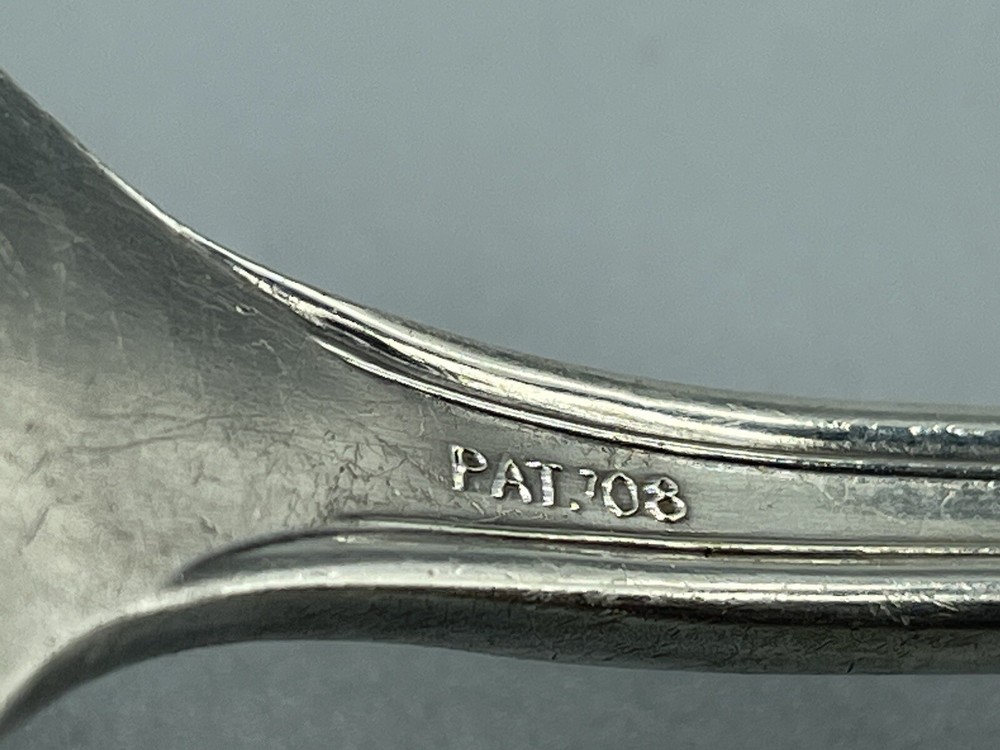 Antique WM Rogers Medium Solid Cold Meat Serving Fork Garrick Silverplate 1908