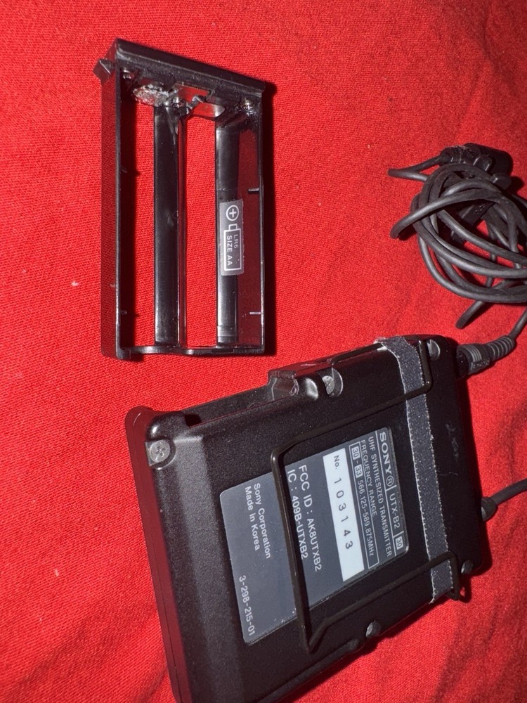 Sony UTX-B2 Synthesized Transmitter w/ Lapel Mic