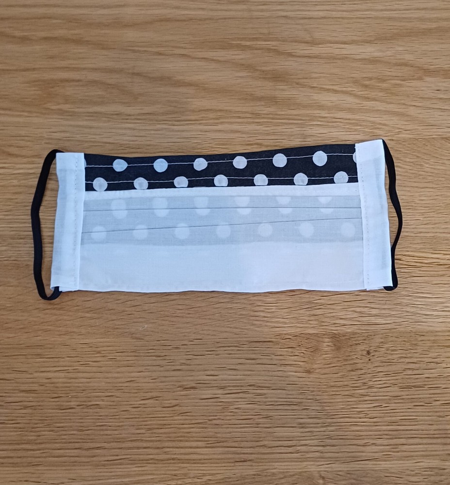 FACE MASK (Polka dots) Large