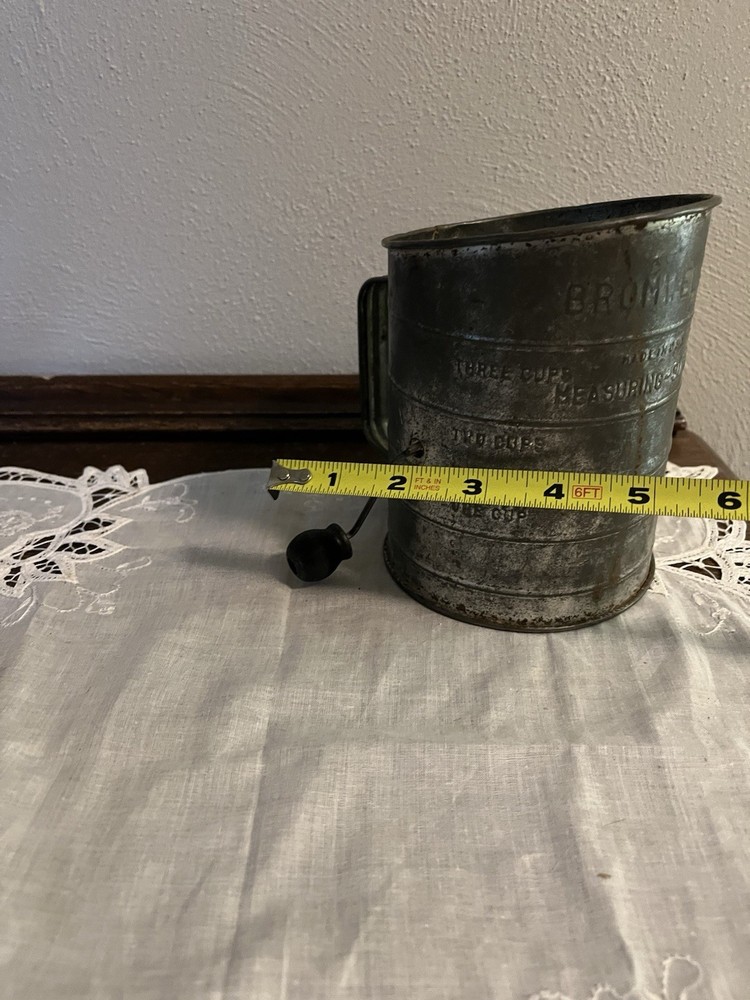 Bromwell Flour Sifter