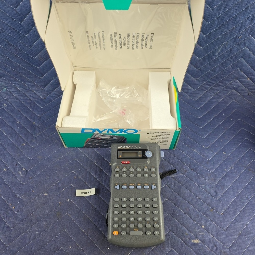 Dymo 1000 Electronic Label Maker with Manual