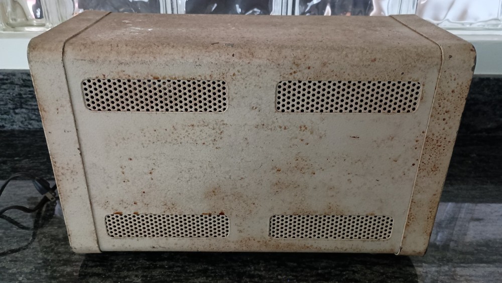 P&H Electronics Model DI-1 RF Distortion Indicator Oscilloscope