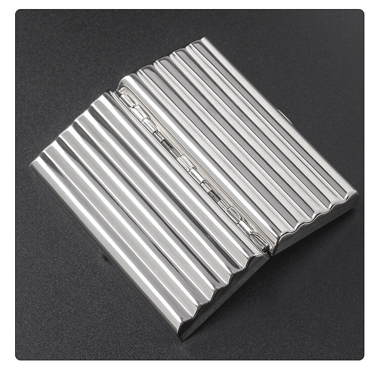 Vintage Wave Pattern Copper Cigarette Case: 10pcs, Moisture Resistant & Portable