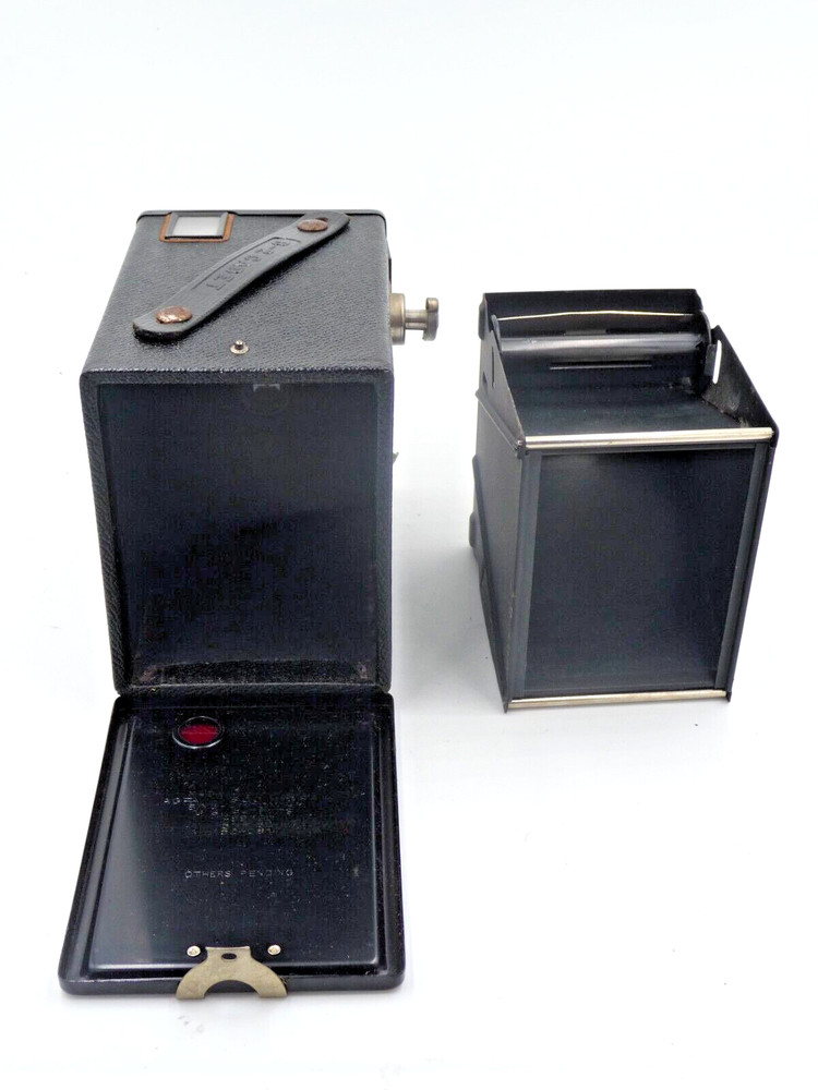 Agfa Ansco B2 Cadet box camera with partial box