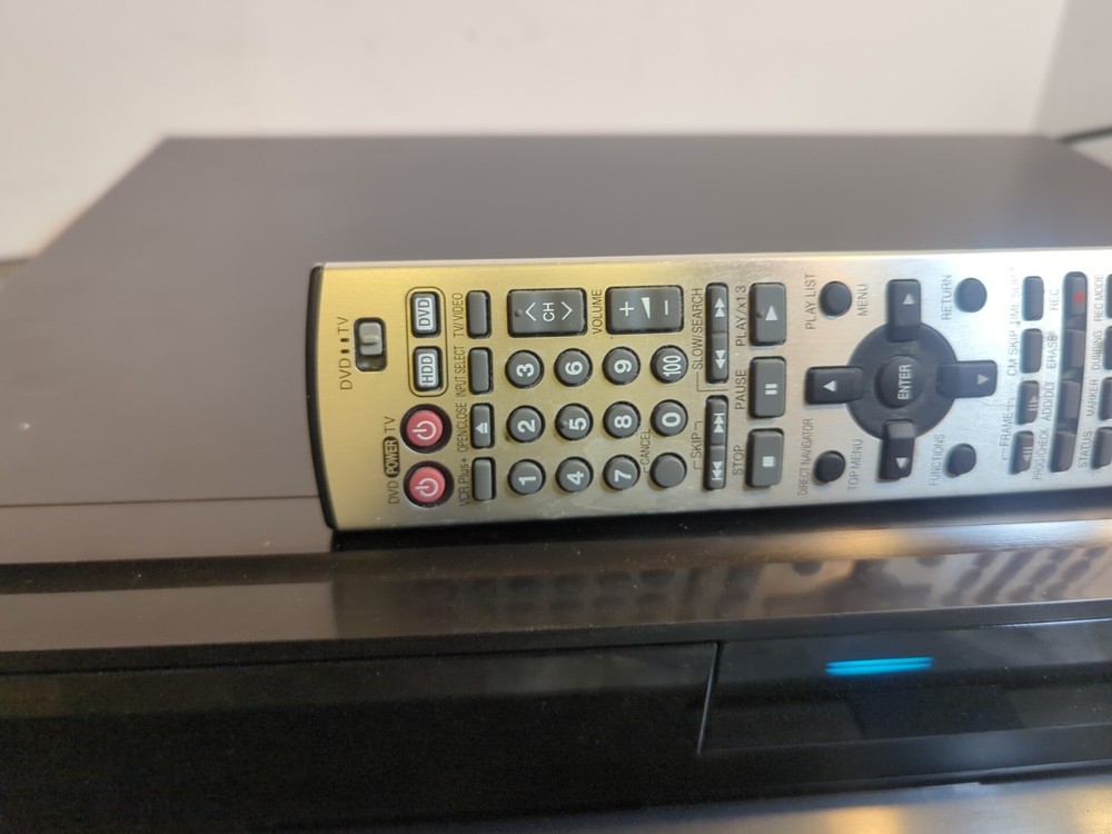 Panasonic DMP-BD10A Blu-Ray Player Complete With Remote!