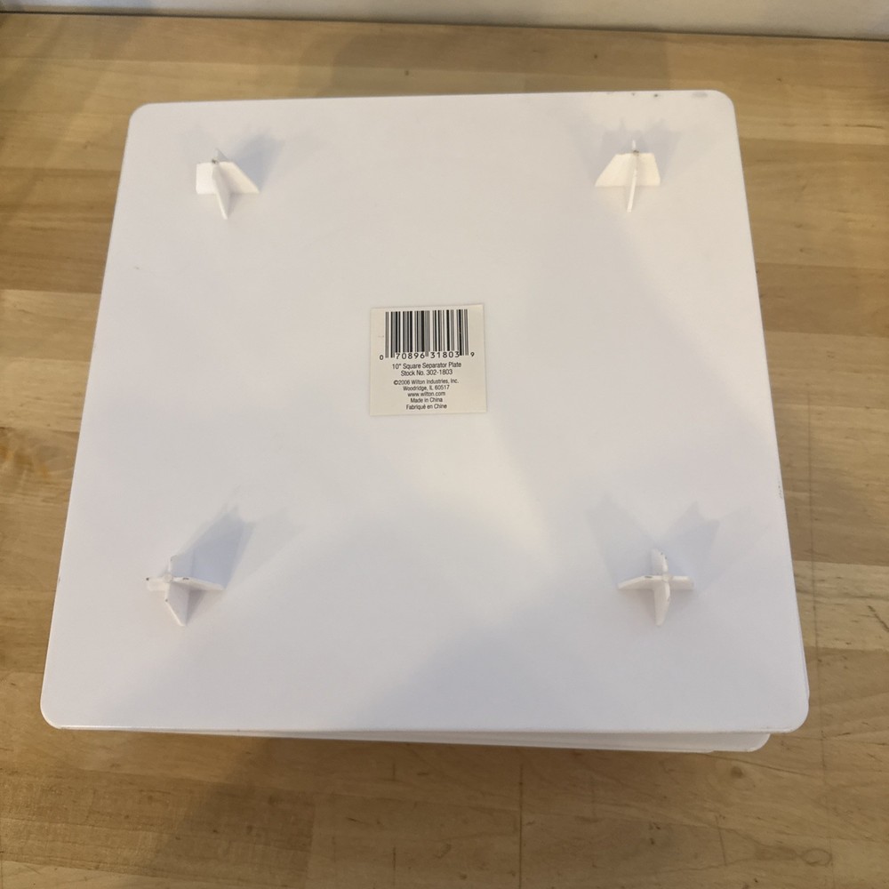 wilton 10" square separator plate