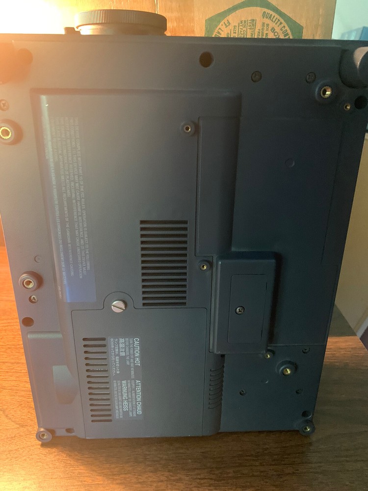 TC78 Used Nec Technologies Multi Sync LT100 Portable Projector Works great!