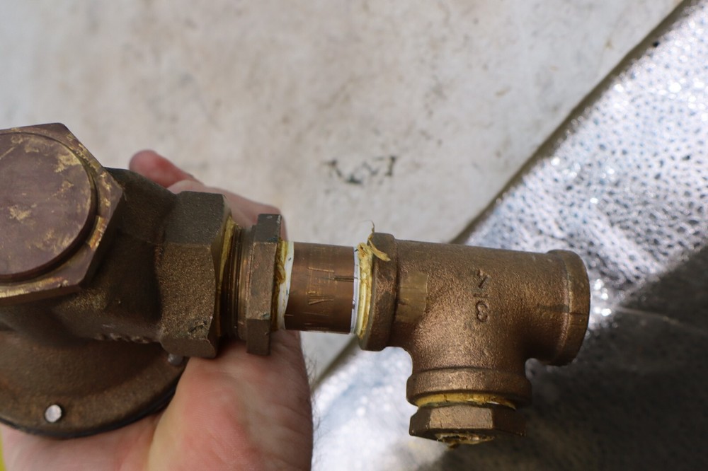 Watts 1” Pressure Reducing Valve 25AUB