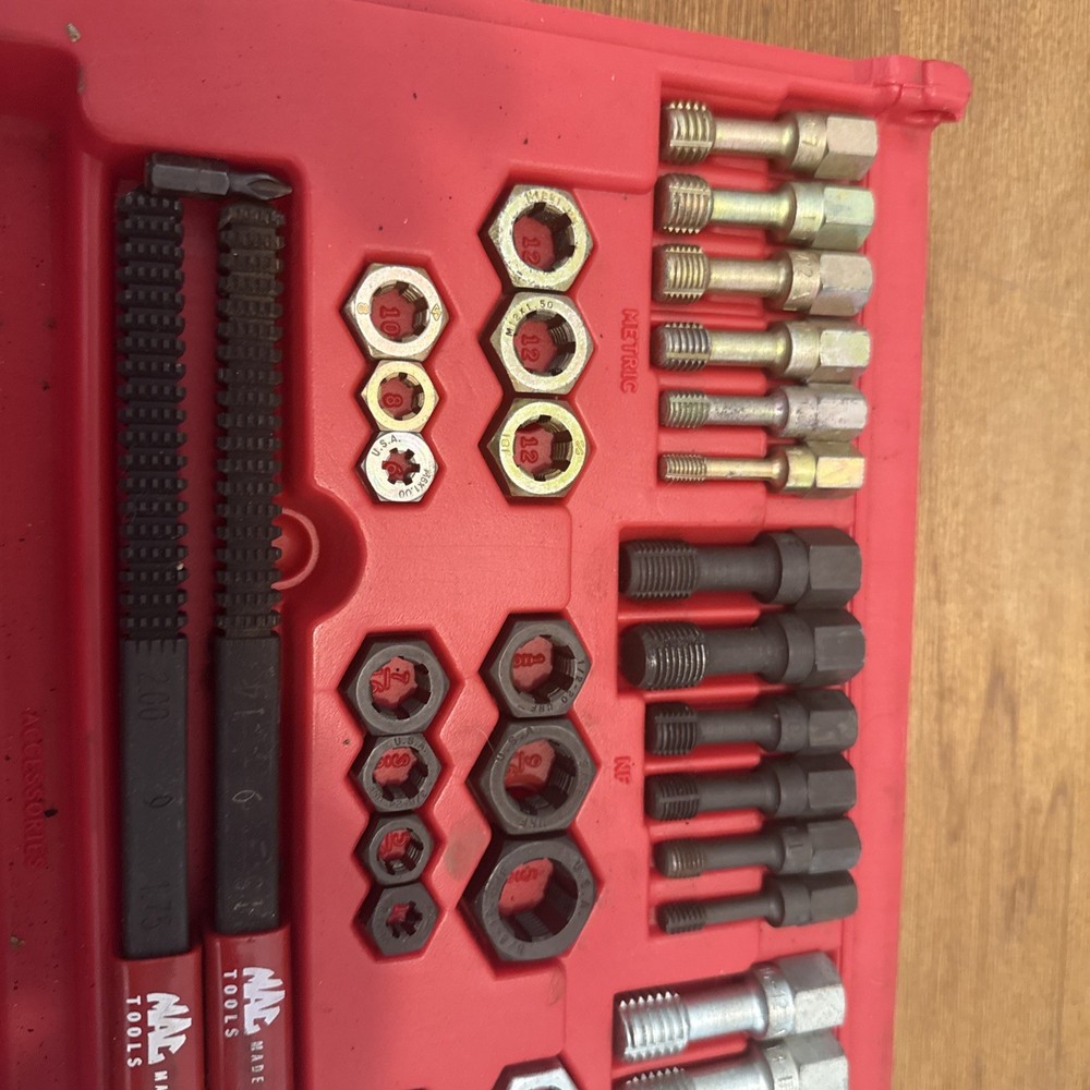 Mac Tools 48-Piece Thread Restoring Set TRCOMBO-48 Complete Looks New