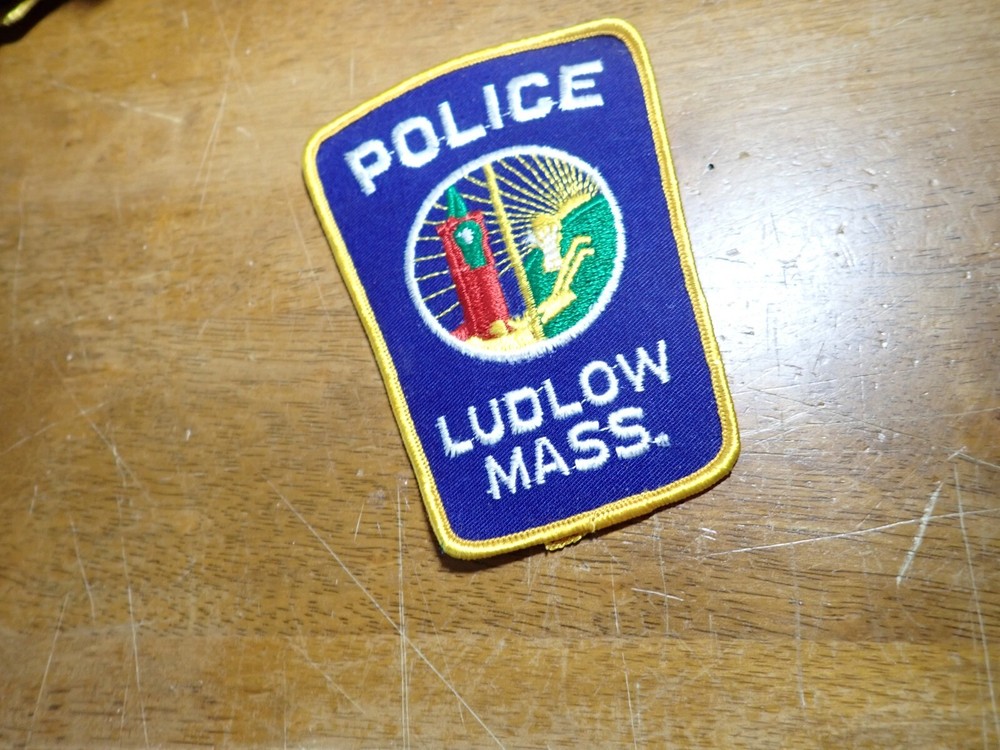 LUDLOW  MASSACHUSETTS    EARLY VEST PATCH BX 14# 4