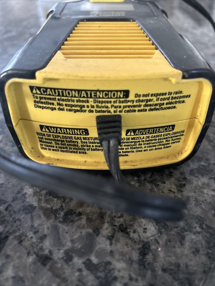 STANLEY BC6809 6/ 8 Amp Automatic Battery Charger No Base