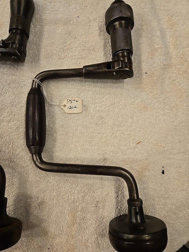 LOT OF THREE BIT BRACES