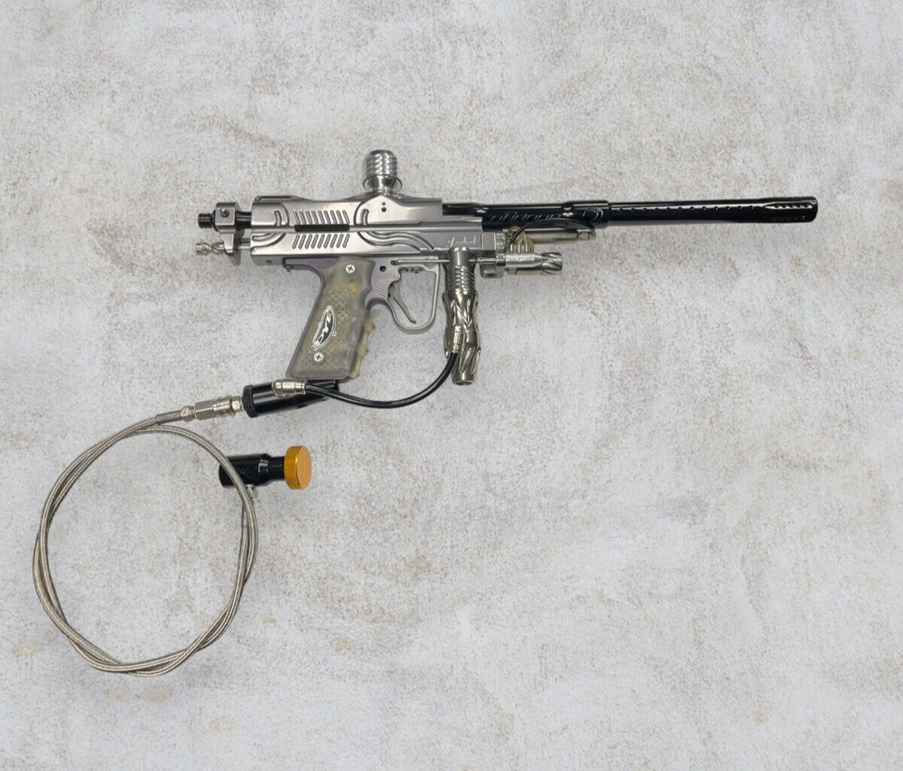 Dye Jackal Paintball Marker