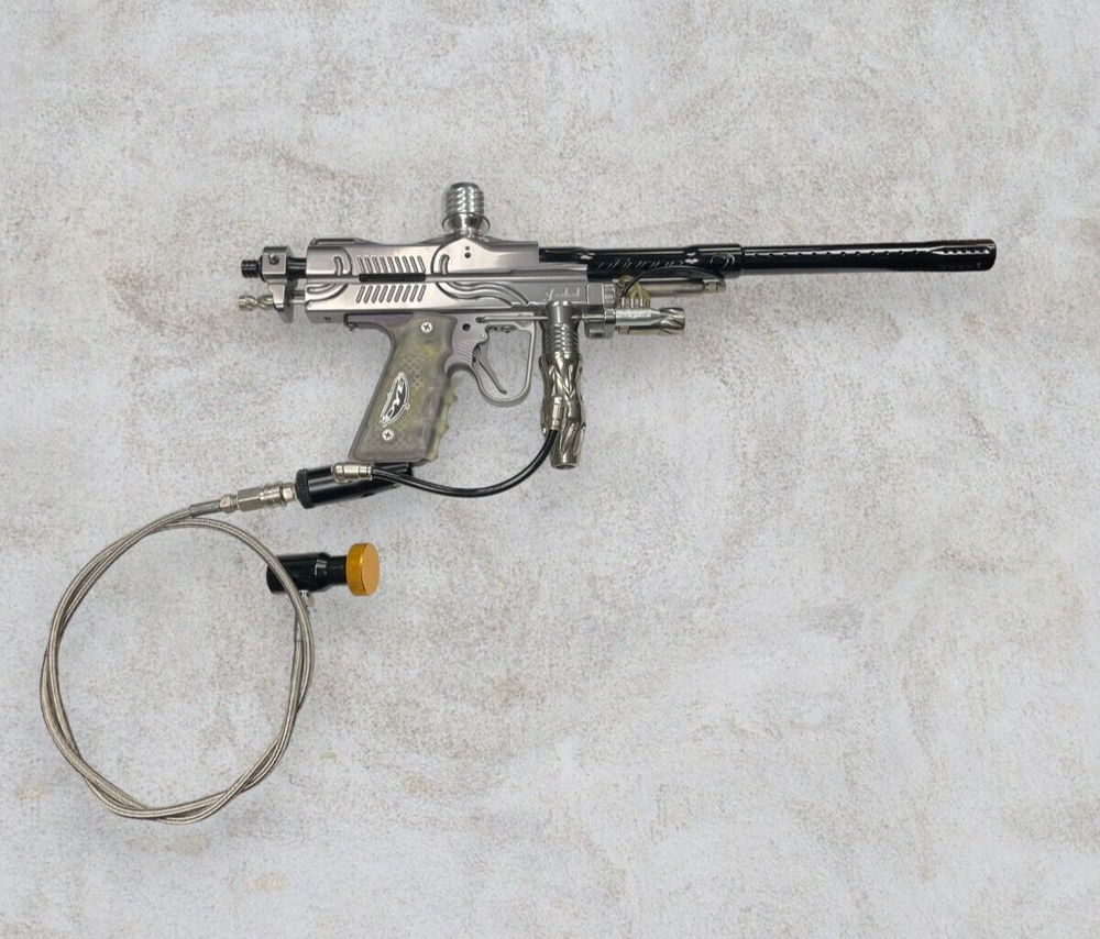 Dye Jackal Paintball Marker