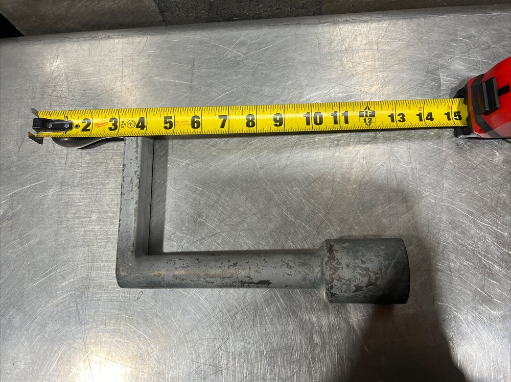 Vintage cast iron milling machine handle