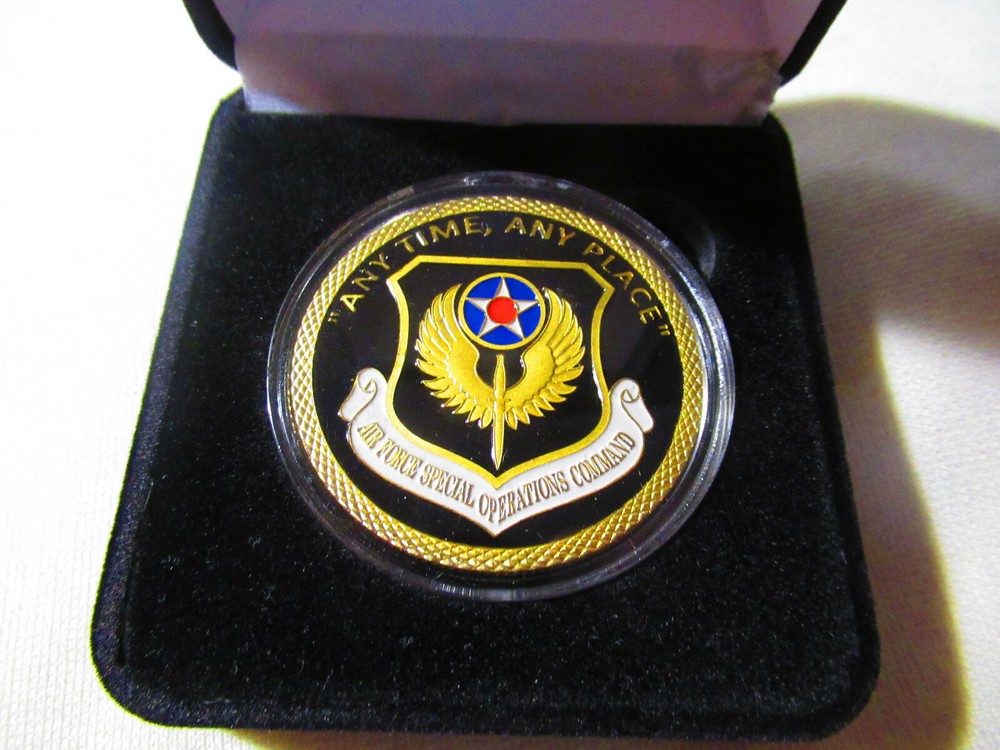 U S AIR FORCE SPECIAL OPERATIONS COMMAND Challenge Coin w/ Presentation Box