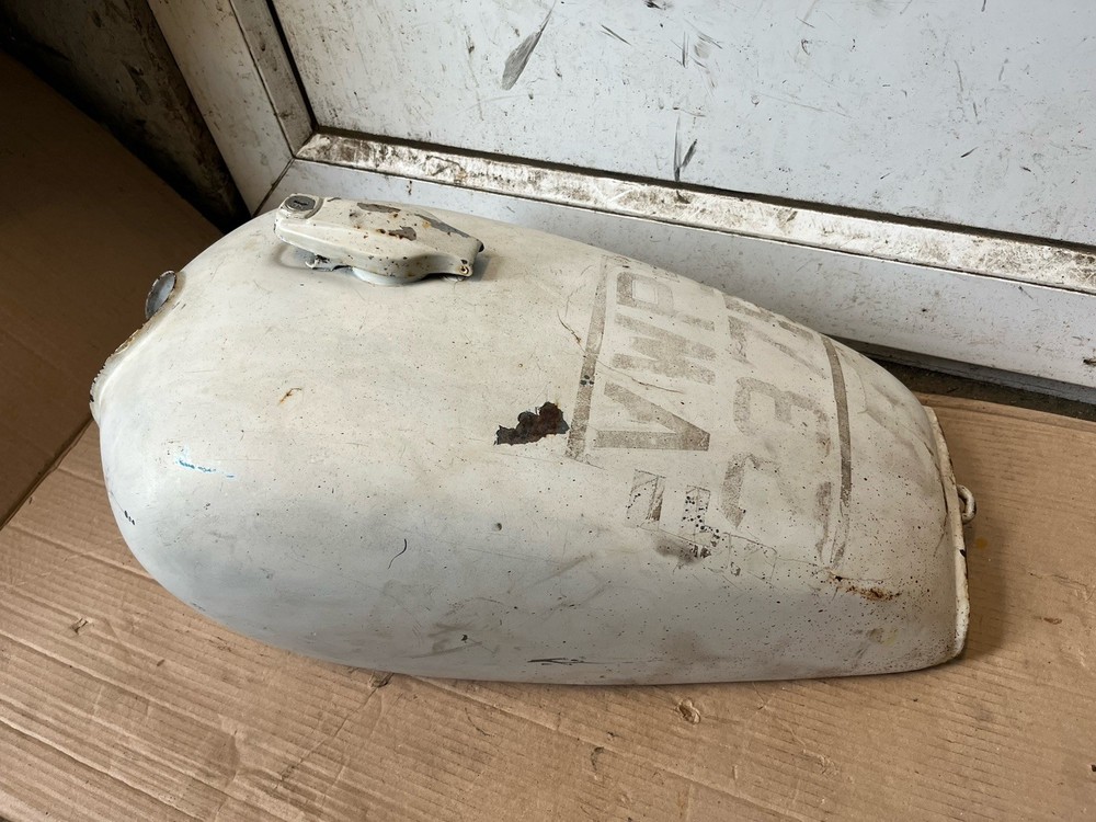 Suzuki Fuel Tank 1977 ?
