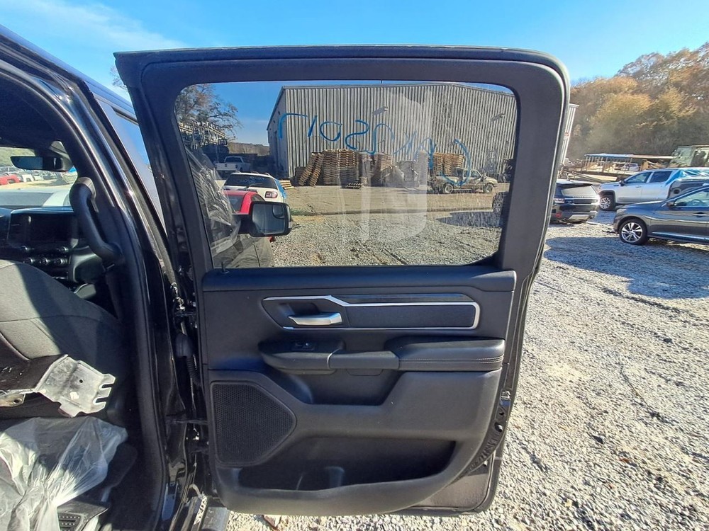 TDODR1500 2019 Glove Box 4868951