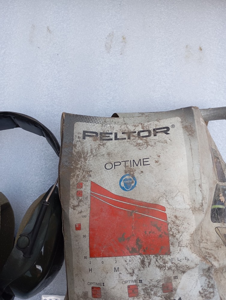 Peltor Optime 2 Ear muffs H520A