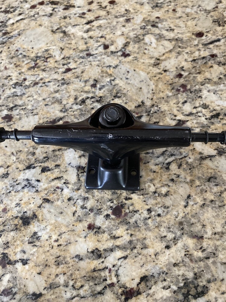 PERIL Black 7 5/8" Skateboard Trucks Set(Pair)