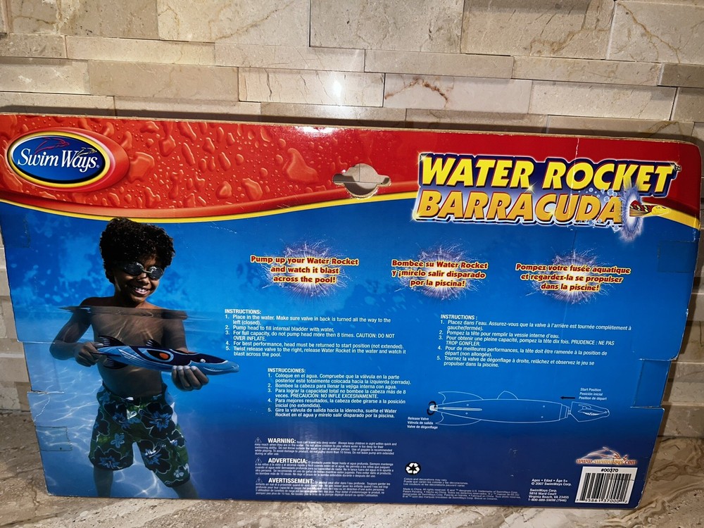 SWIM WAYS BARRACUDA WATER ROCKET NEW
