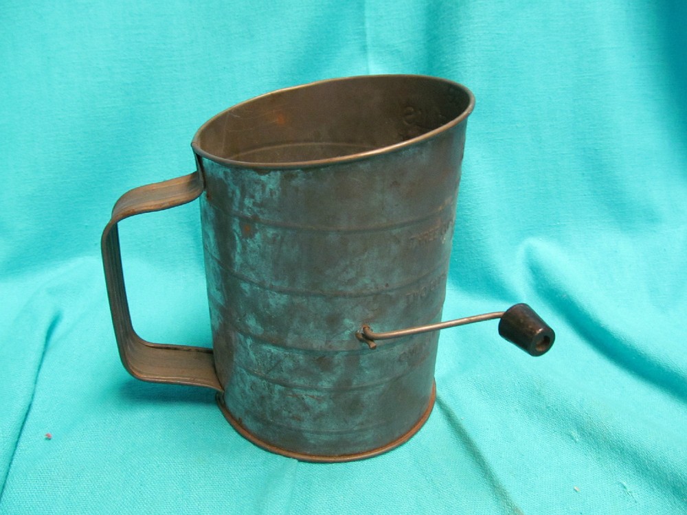 #39 BROMWELL'S MEASURING SIFTER 3 CUPS