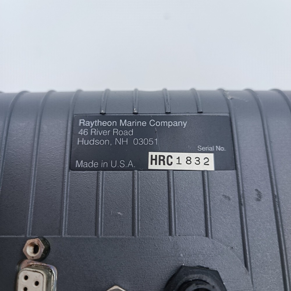 Raytheon Raymarine Raychart 600 Electronic Charting System Chartplotter GPS