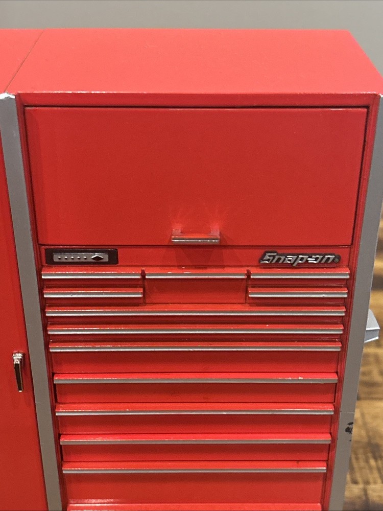 Snap-on Tools Die-cast Mini Toolbox KR7100C Comes With Original Box