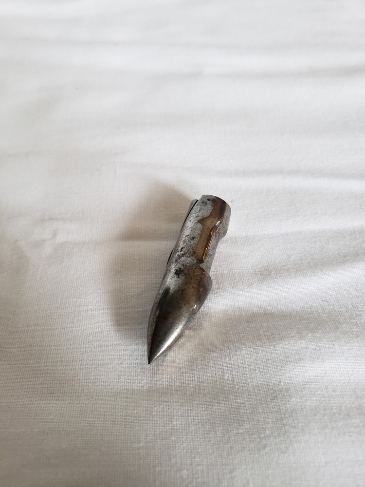 Vintage siman co sewing shuttle bullet #8301
