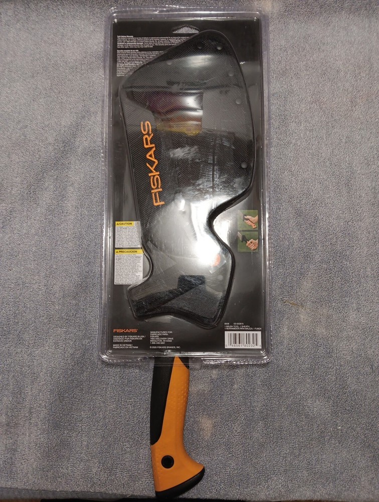 Fiskars Hatchet Large With Hook & Sheath