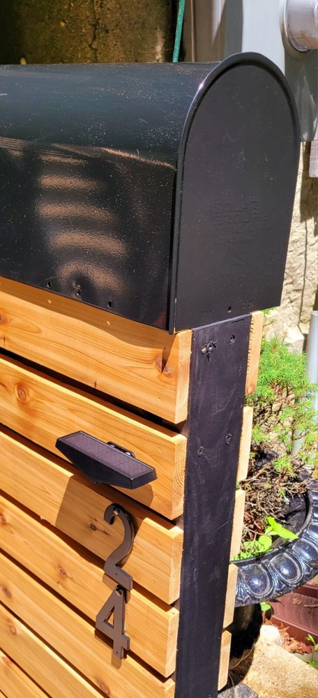 Cedar Mailbox Post, Black frame (Handmade) FREE SHIPPING!
