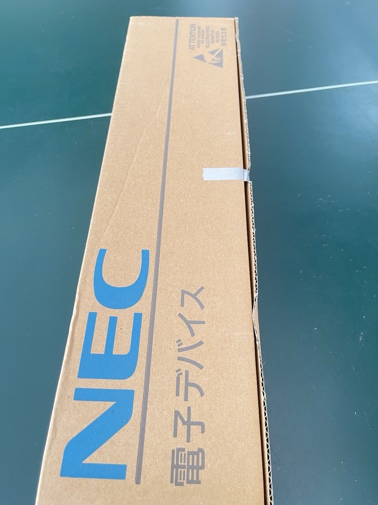 One Box(320pcs) NEC D70320L-8 Microcontroller 84 pins PLCC-84. NEW