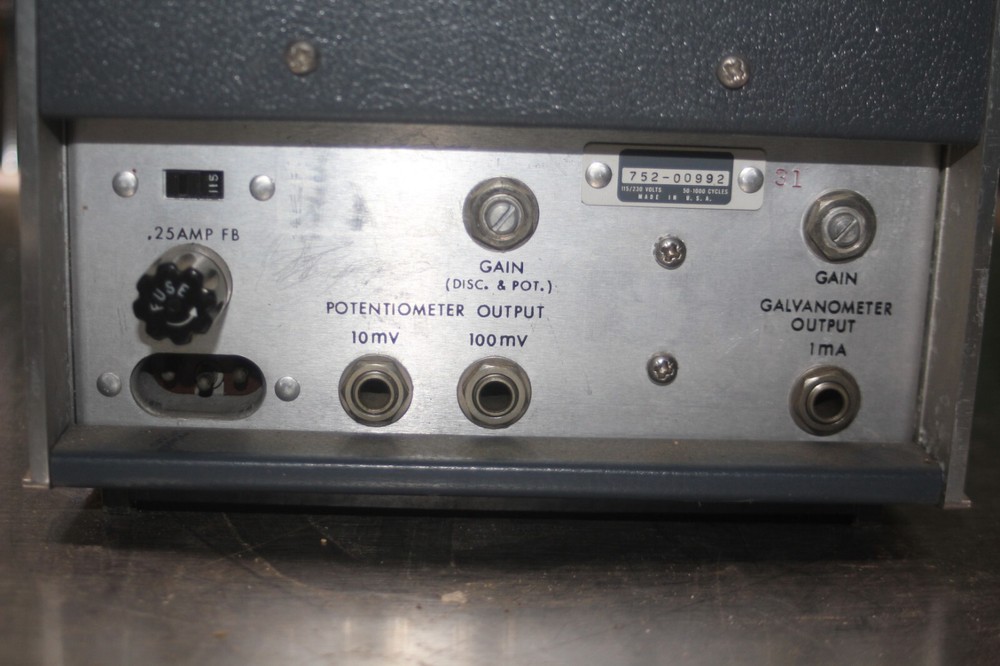 Vintage HP Hewlett Packard Frequency Meter 5210A