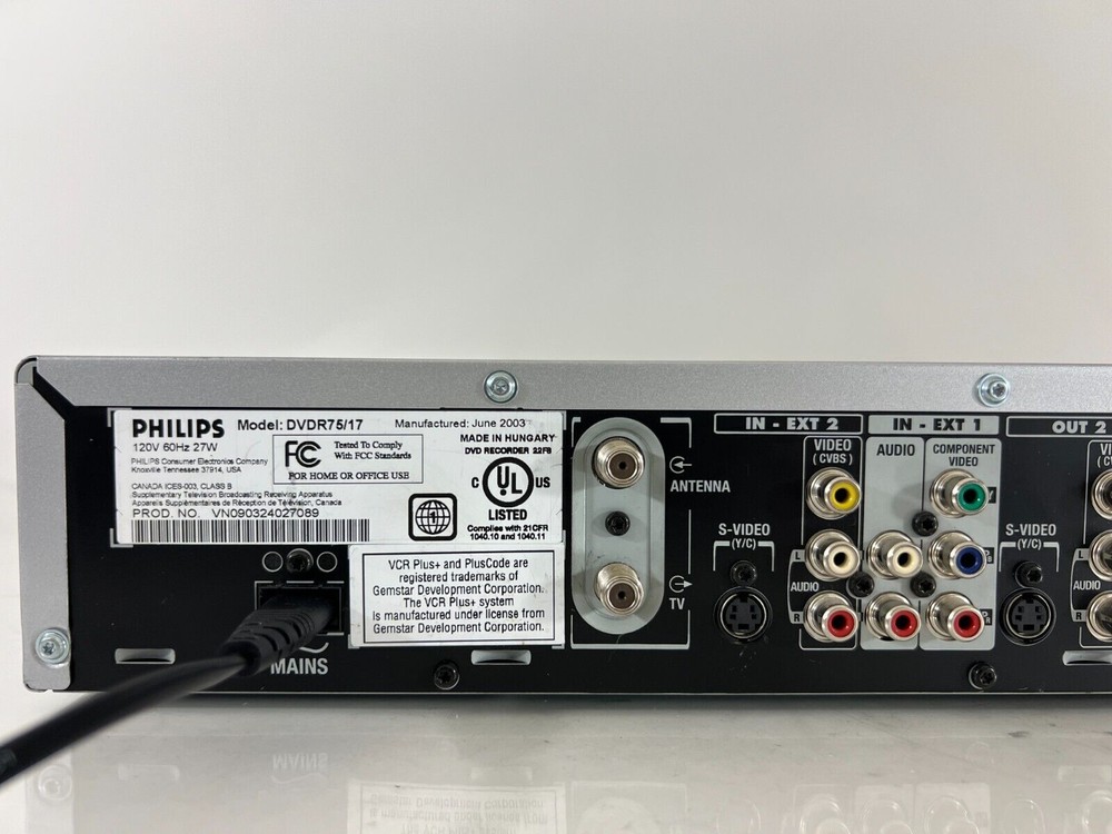 Philips Progressive Scan DVDR75/17 DVD Recorder