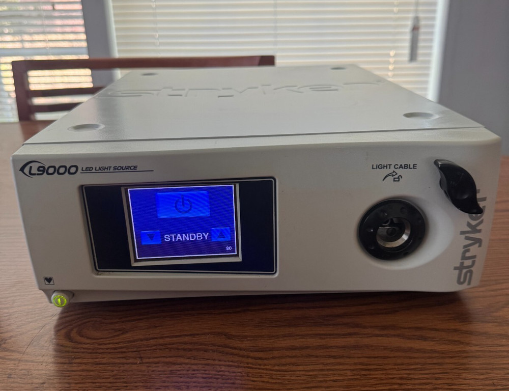 Stryker  L9000 LED Light Source