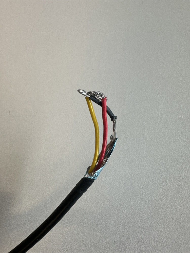 Raymarine GPS Antenna Rail Mount Kit-Appears Complete