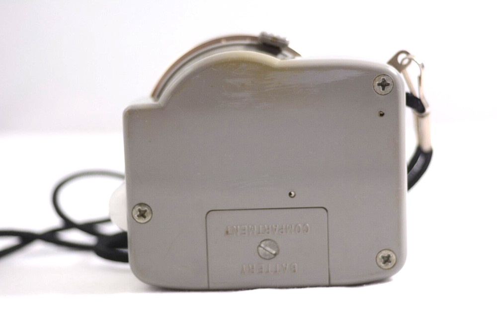 CALUMET CAMERA FLASH METER MODEL M-100 WITH STRAP (UNTESTED)