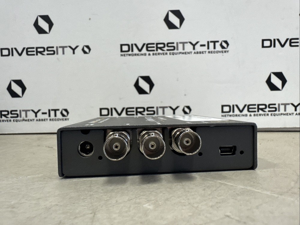 Blackmagic design SDI to Analog 4k