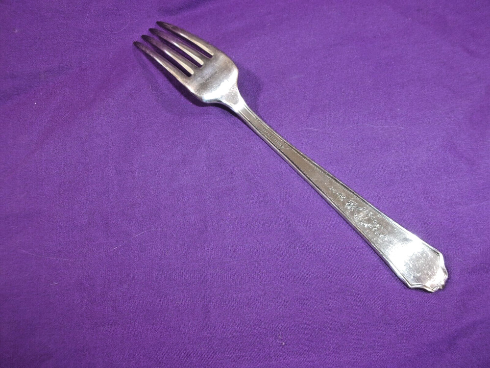 INTERNATIONAL ROGERS BROS ANCESTRAL DINNER FORK 7 1/2" SILVERPLATE MULTIPLES